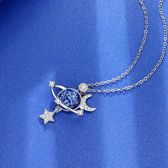 Collar Universo Estrella y Luna – Joya Celestial con Caja de Regalo