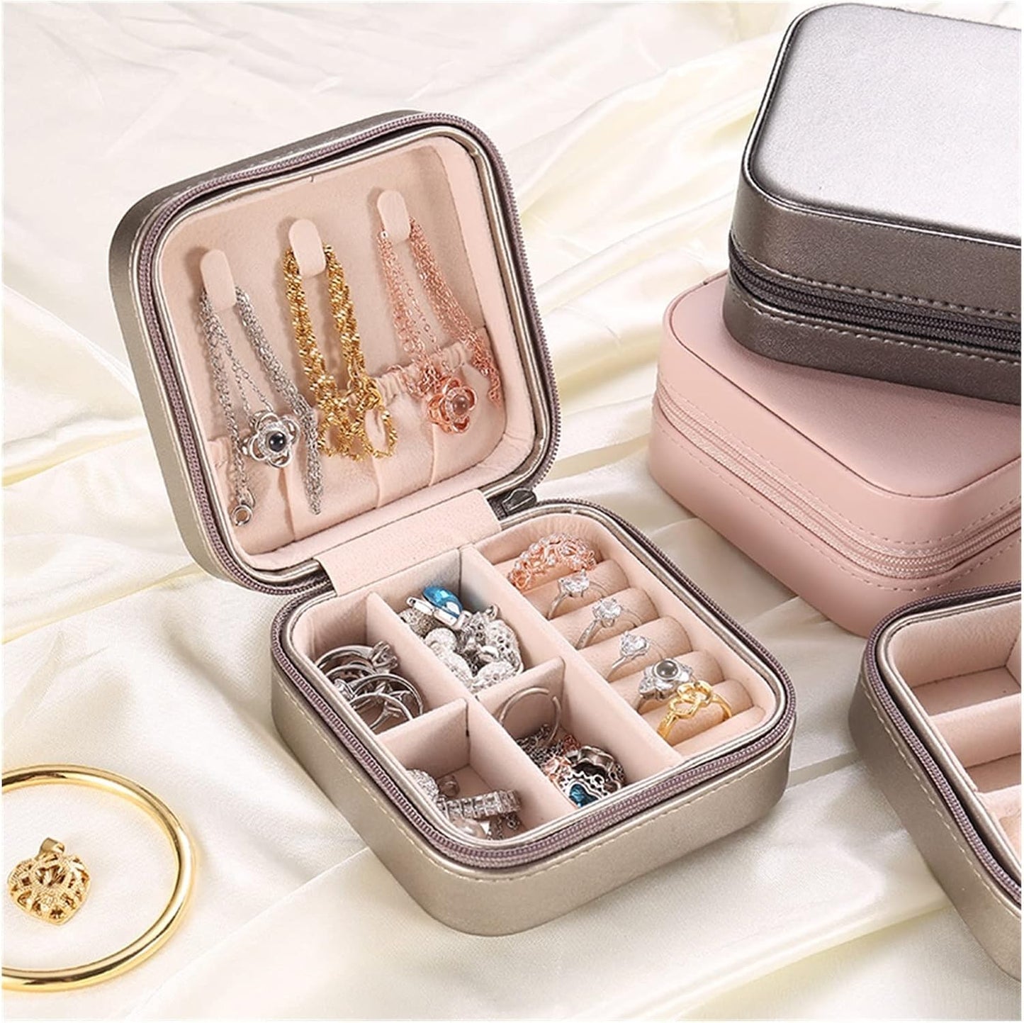 Mini Joyero de Viaje: Organiza tus Joyas con Estilo y Comodidad
